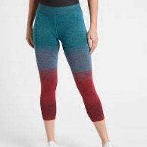 Athleta Relay capri, size M, multi color NWT
